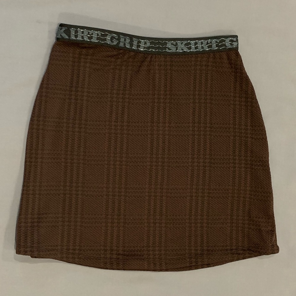 Skirt Grip - The Knit Skirt - brown plaid
